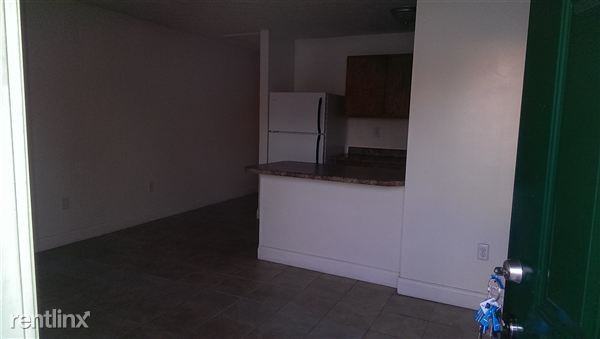 100 Centre Estate Dr - Photo 3 of 5