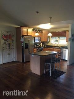 3919 S 26th St - Photo 2 of 10