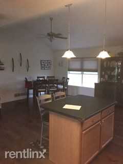 3919 S 26th St - Photo 3 of 10