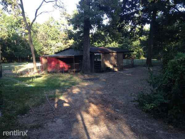 21292 US-59 - Photo 2 of 10