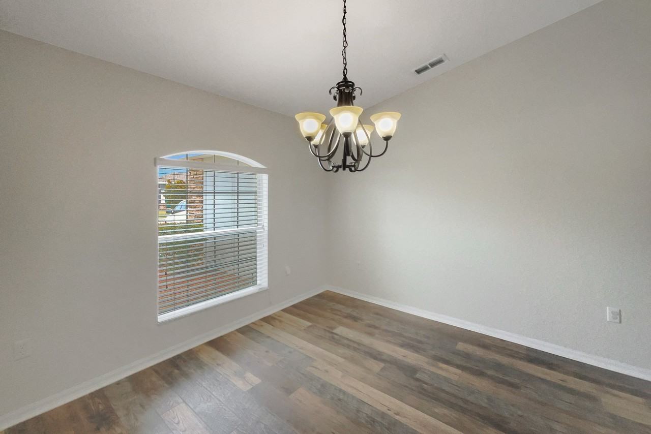 2079 Country Manor St #NA - Photo 2 of 15