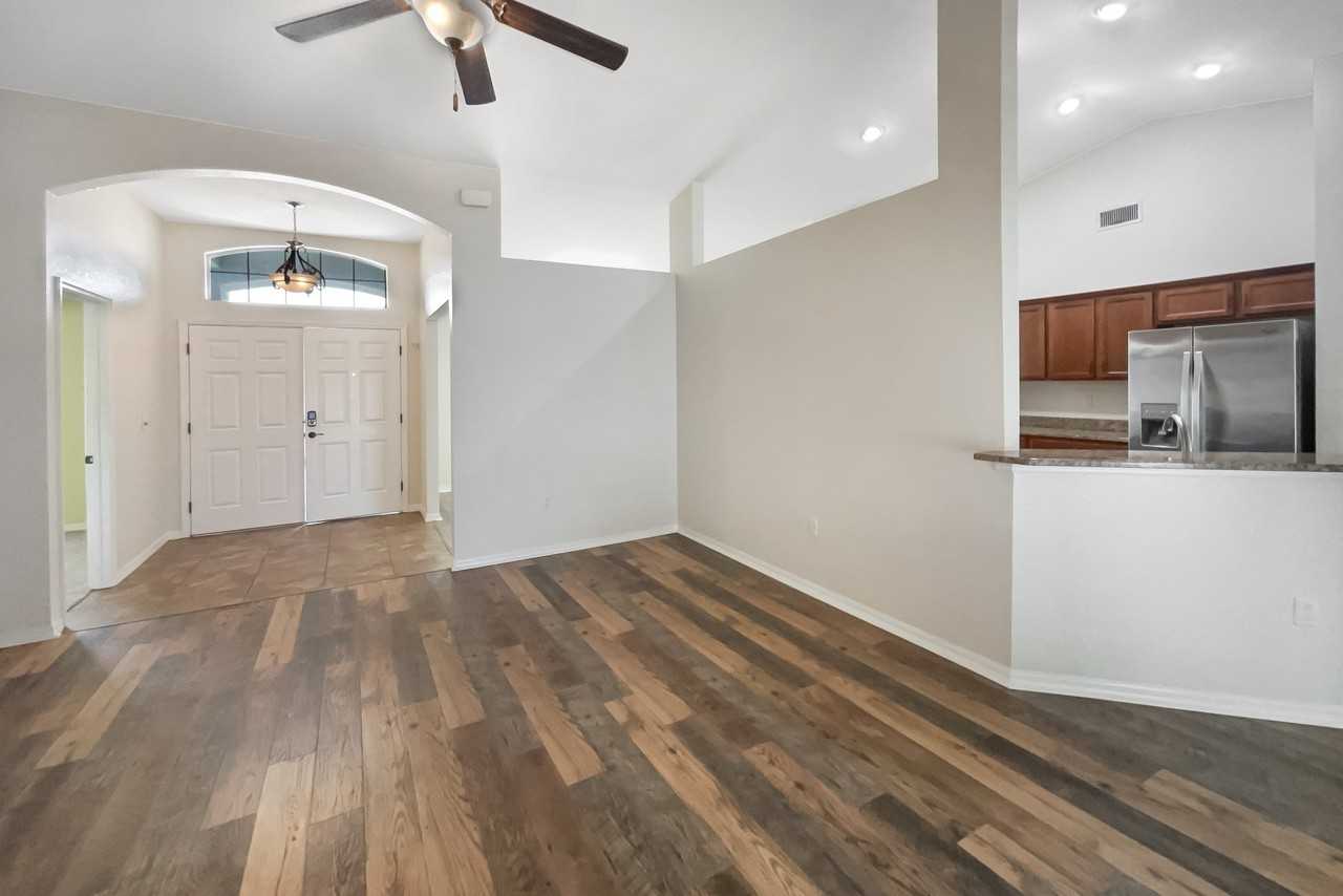 2079 Country Manor St #NA - Photo 3 of 15