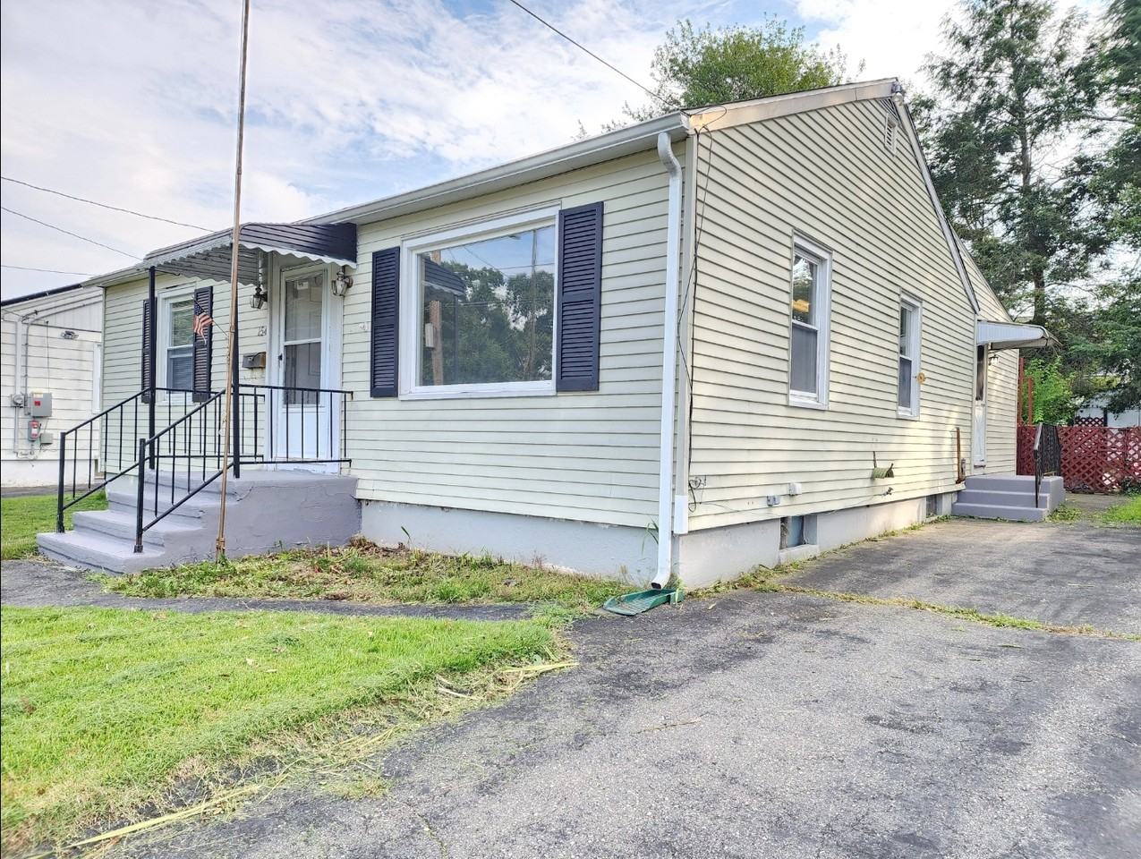 154 Carver St #NA - Photo 2 of 25