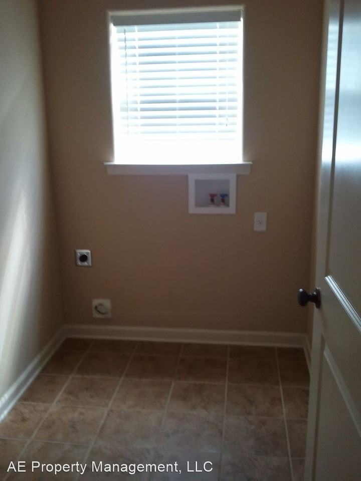 71 Darlington Dr - Photo 3 of 50