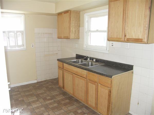 7626 Neckel St - Photo 3 of 5