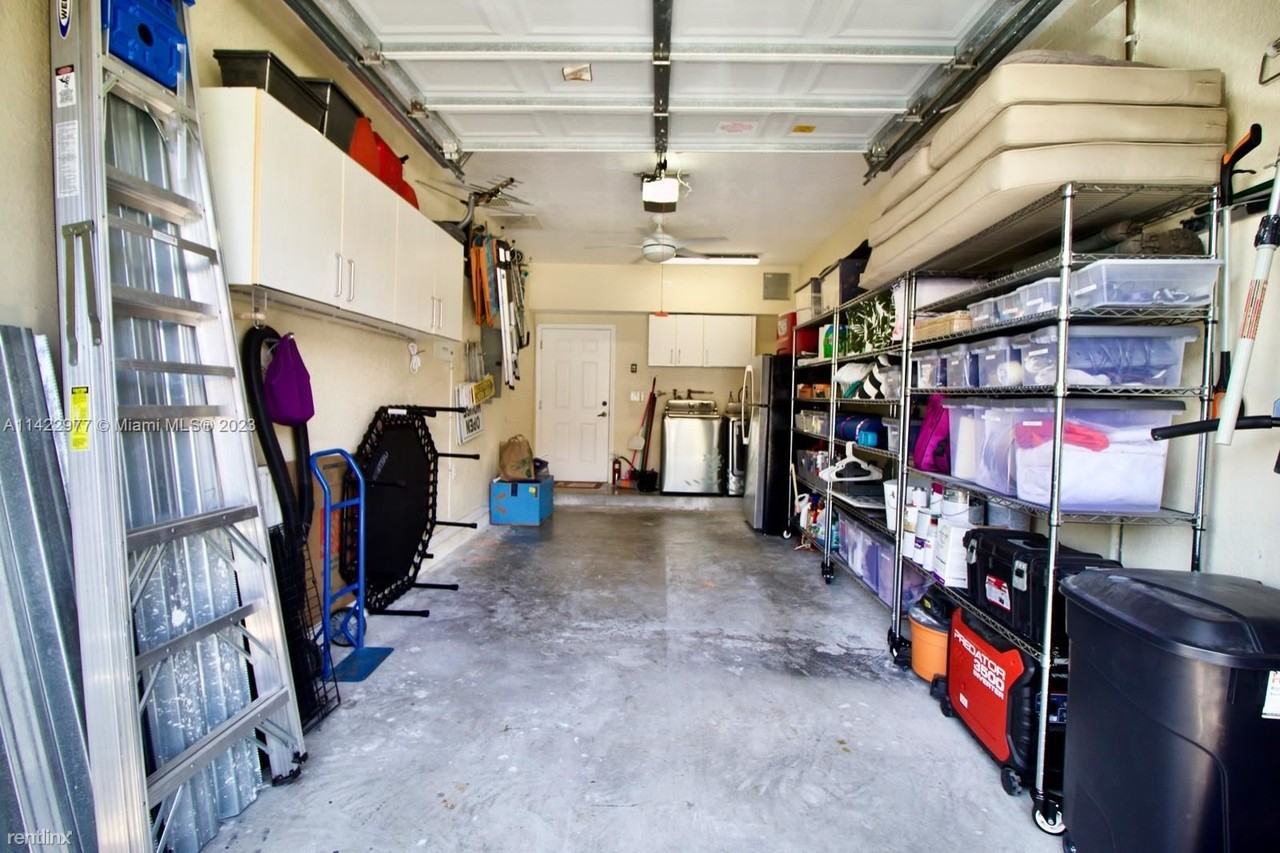 5343 Sw 40th Ave - Photo 3 of 37