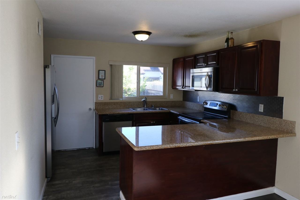 762 Picador Blvd - Photo 3 of 13