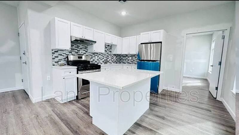 261 Church St #A - Photo 3 of 7