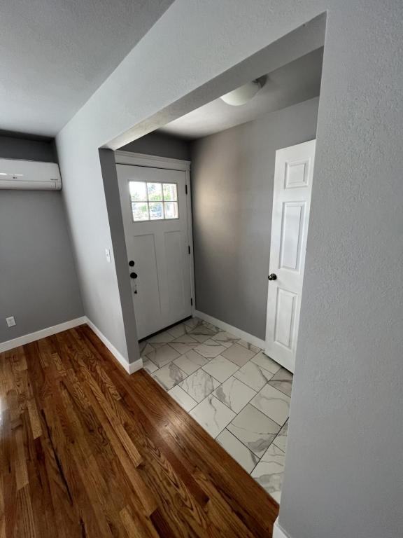 1104 N 15th St - Photo 5 of 16