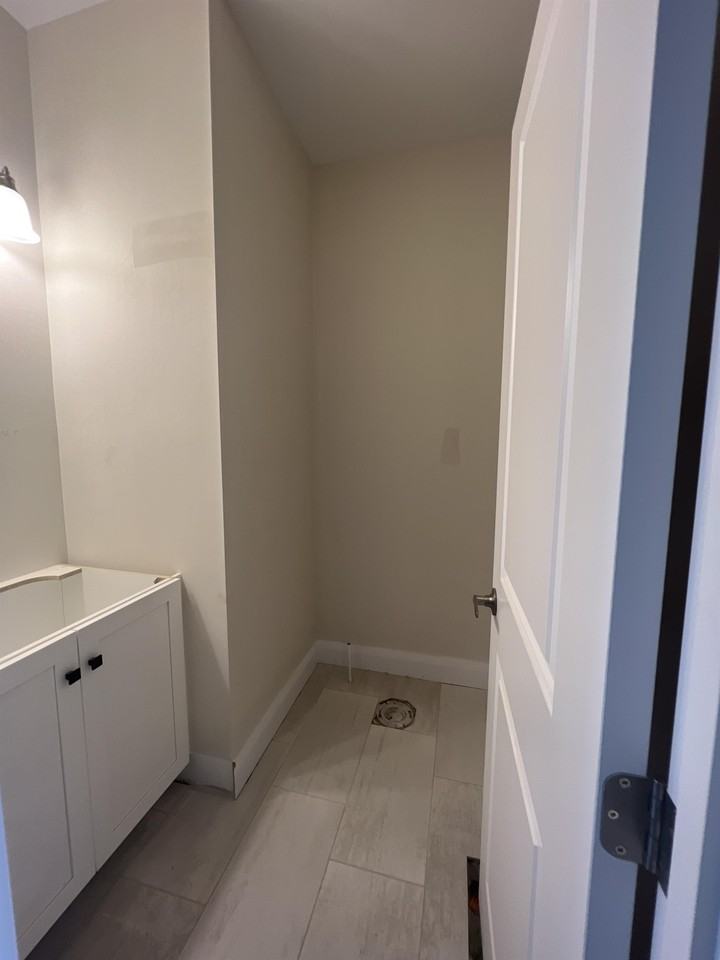 41 O'Donovan - 1 - Photo 3 of 16