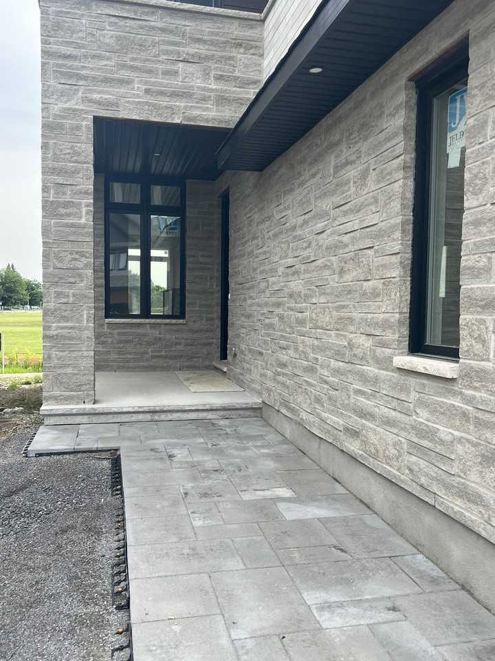 61 O'Donovan drive - 1 - Photo 2 of 44