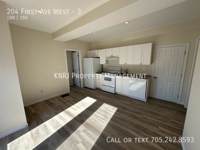 204 First Ave W #3 - Photo 2 of 7
