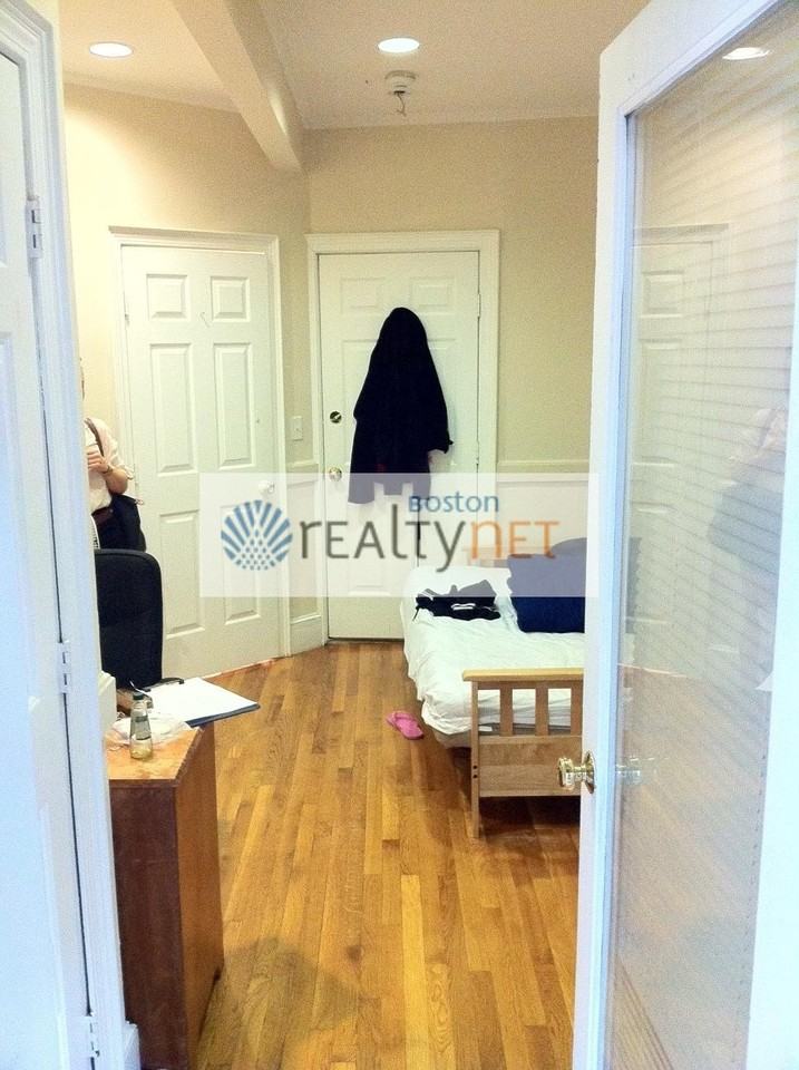 Clarendon St & Columbus Ave #5