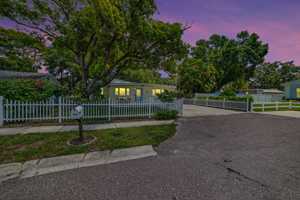 featured image of 4413 W Rogers Ave