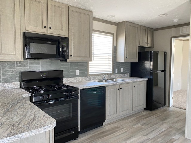 1134 Stoneridge Ct - Photo 3 of 12