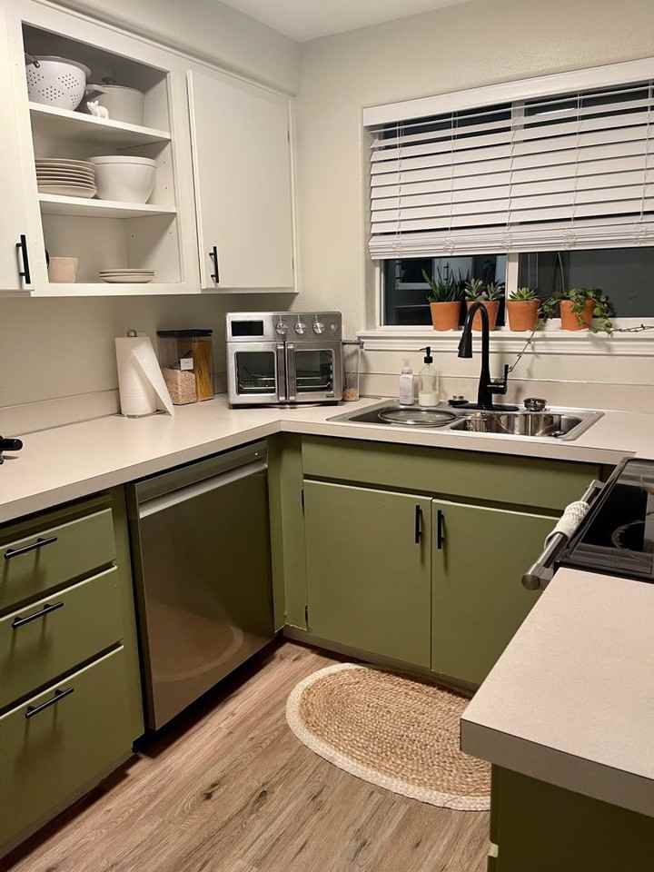 2360 Burlington St Ne #NA - Photo 3 of 15