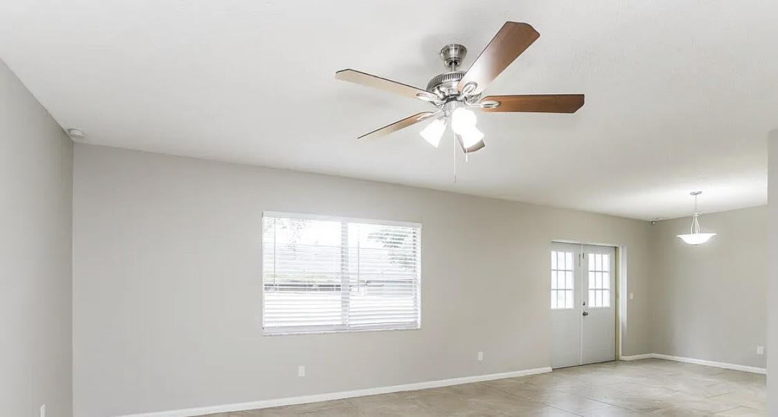 224 Regal Park Dr #NA - Photo 2 of 7