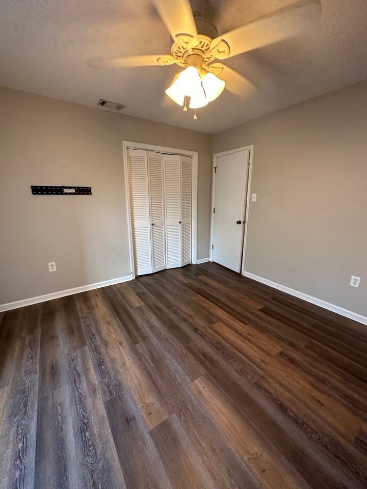 16 Navigator Ln #1 - Photo 6 of 21