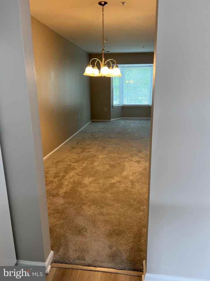 1031 Murdoch Ct #1 - Photo 4 of 5