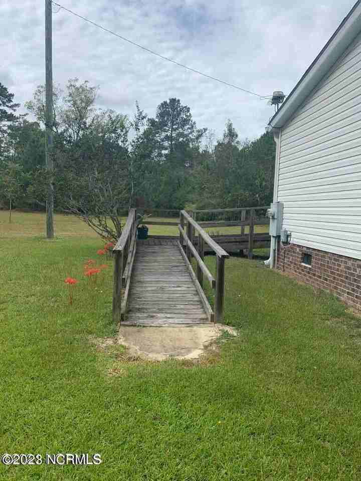 4210 Scronce Rd - Photo 3 of 20