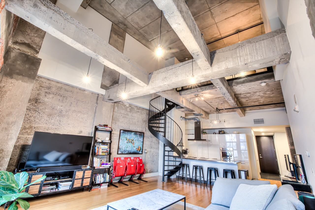 1061 Rue Saint-Alexandre, Montréal, QC H2Z 1P5, CAN - 3 unit