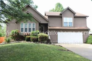 featured image of 15325 Riley St