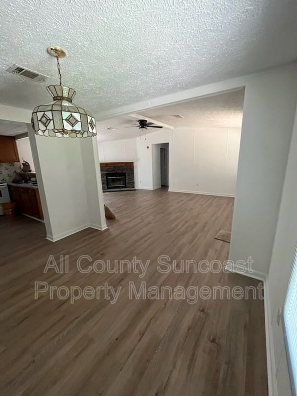 90 E 10th Way - Photo 3 of 14