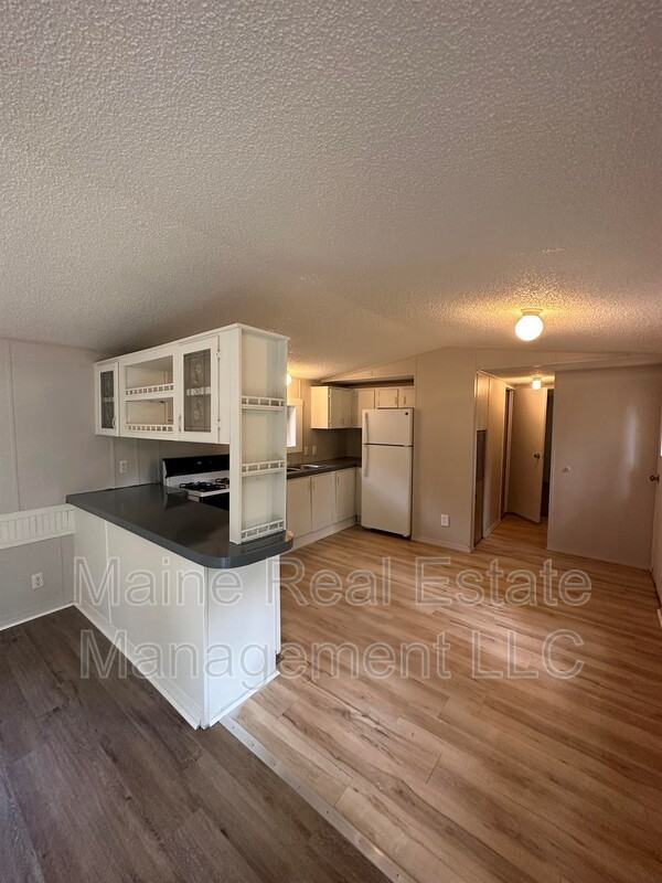 2 Park Rd - Photo 2 of 11