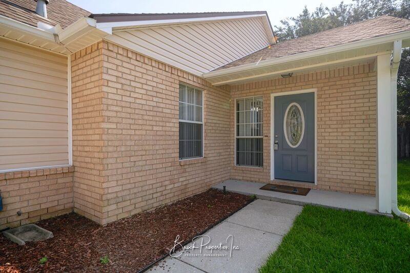 355 Mirabelle Dr - Photo 2 of 33