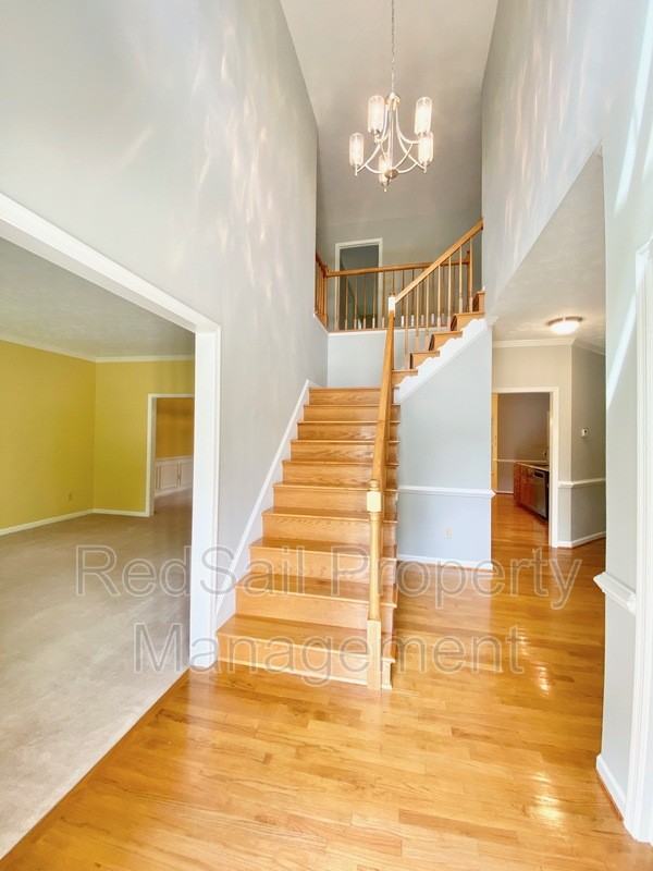 219 Sir John Way - Photo 2 of 26