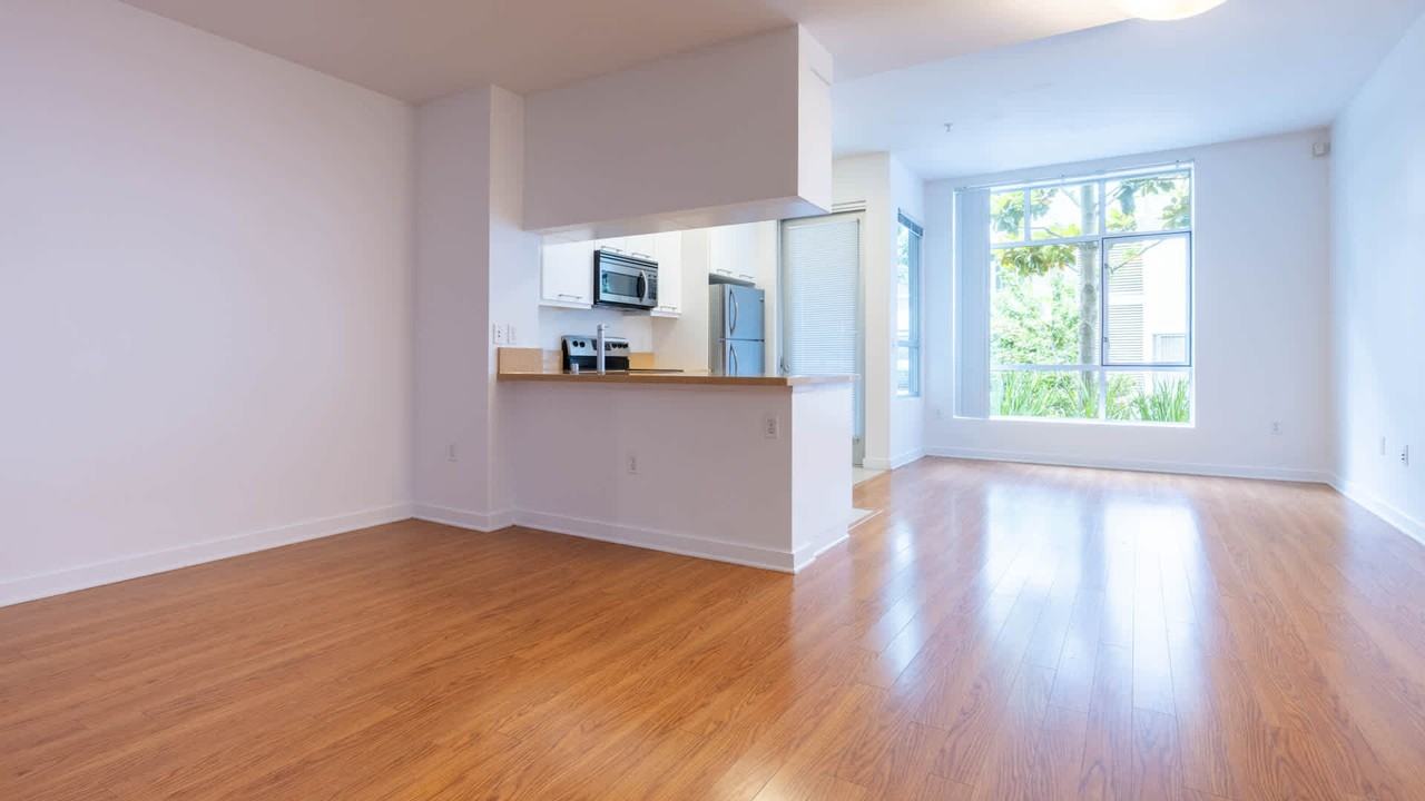 Sakura Crossing - Photo 5 of 50