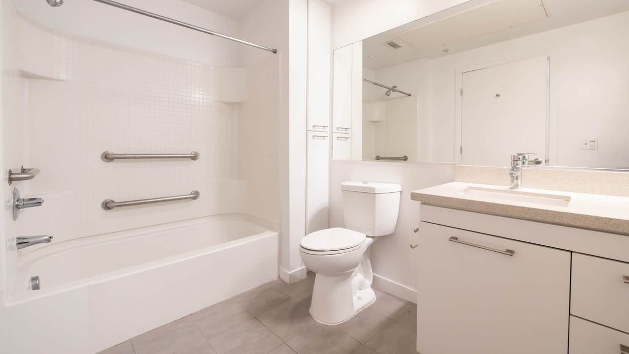 Sakura Crossing - Photo 7 of 50