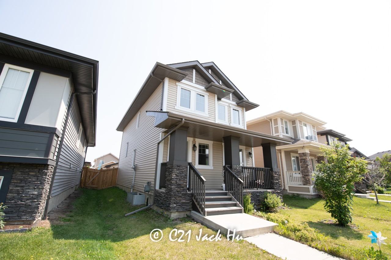 1123 160 Street Southwest - Photo 2 of 22