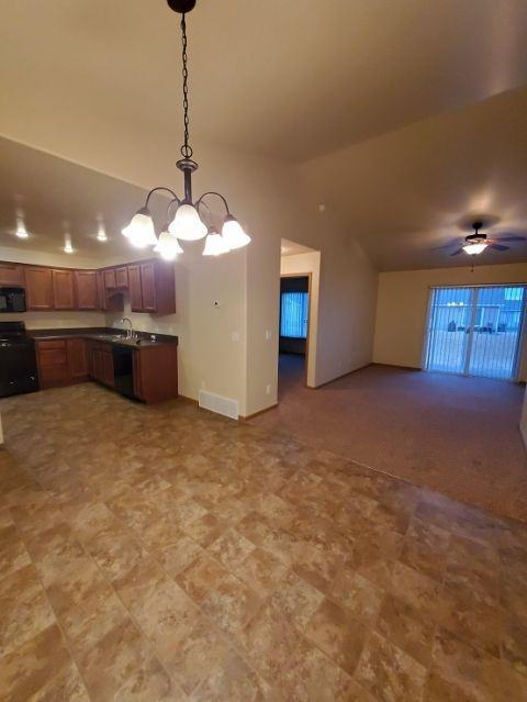 1525 Bench Blvd #14 - Photo 2 of 7