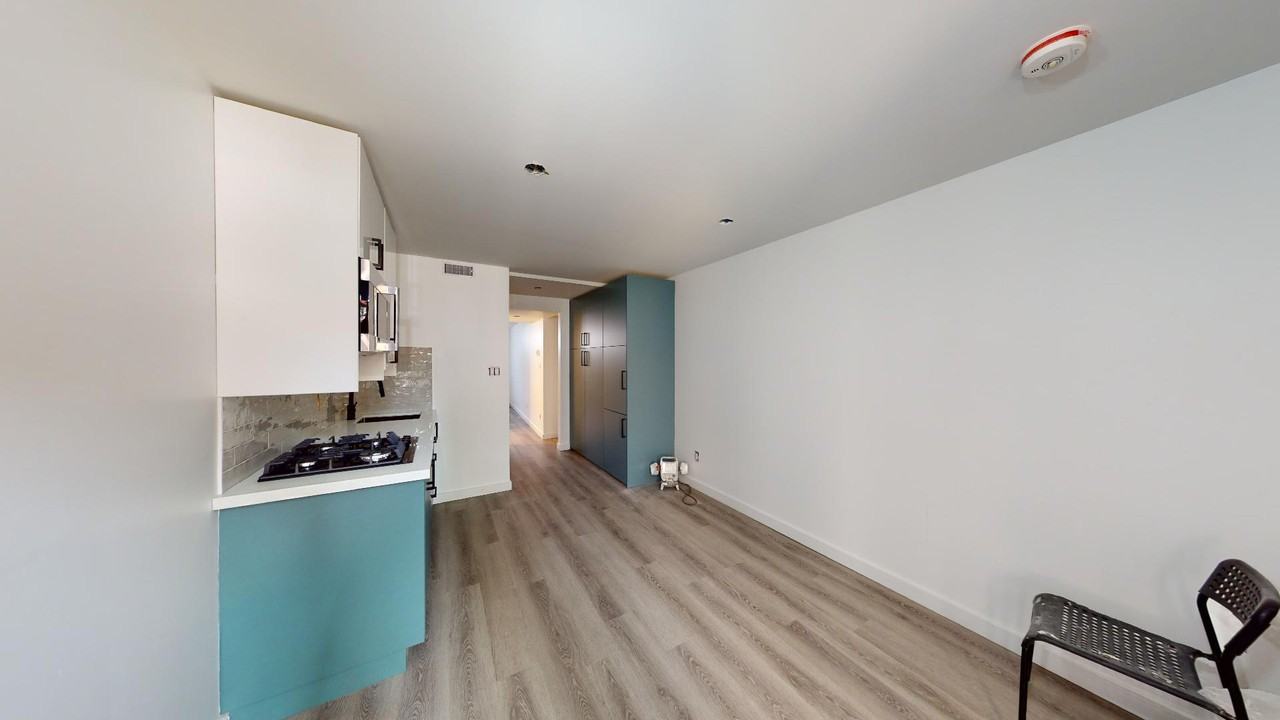 2 - 197 Hallam Street﻿ - Photo 3 of 11