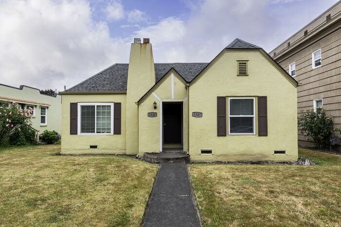 1325 20th Ave #1325 - Photo 2 of 23