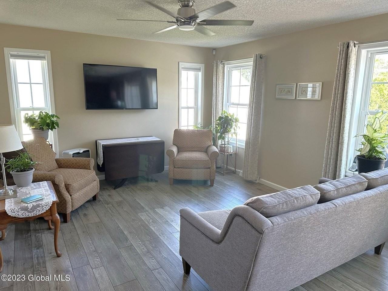 25 Camber Ct #NA - Photo 3 of 10