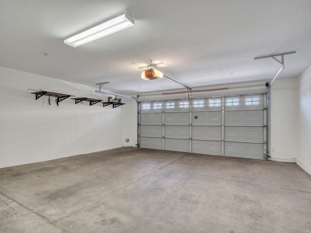 22125 N 29th Ave #1 - Photo 4 of 44