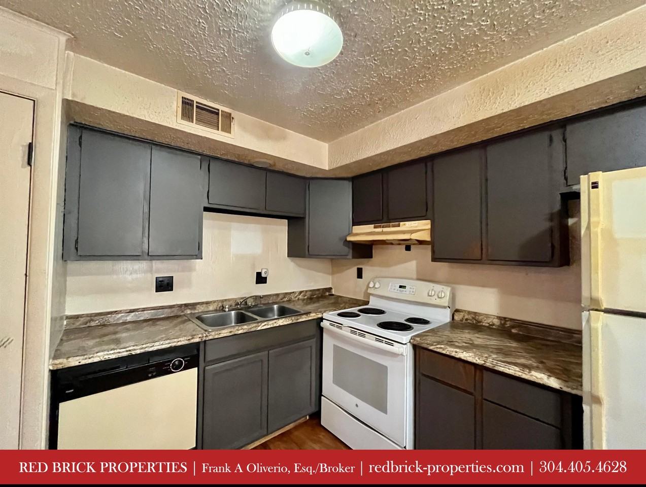 1215 Pineview Drive-7 #7 - Photo 2 of 7