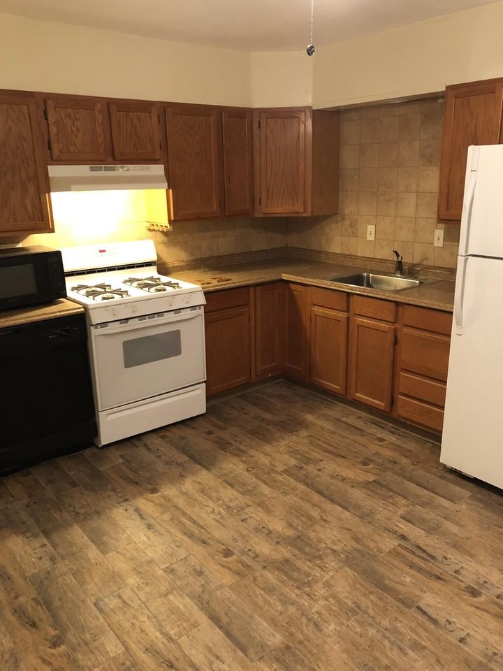 1419 E Hedrick Dr #1 - Photo 5 of 17