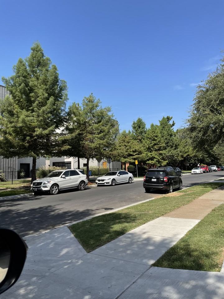 4004 Gilbert Avenue - Photo 2 of 15