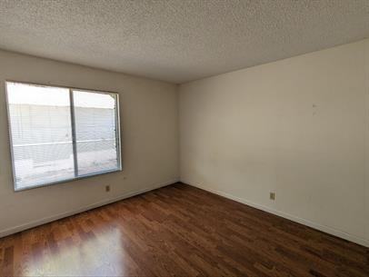 242 Jacaranda Dr - Photo 2 of 18