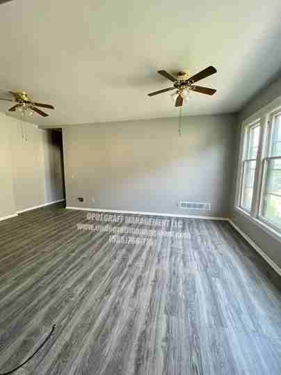 9 Madison St - Photo 3 of 9