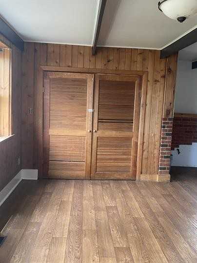 3906 Evergreen St - Photo 2 of 9