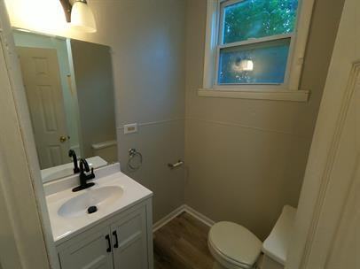 307 E Telegraph St - Photo 3 of 10