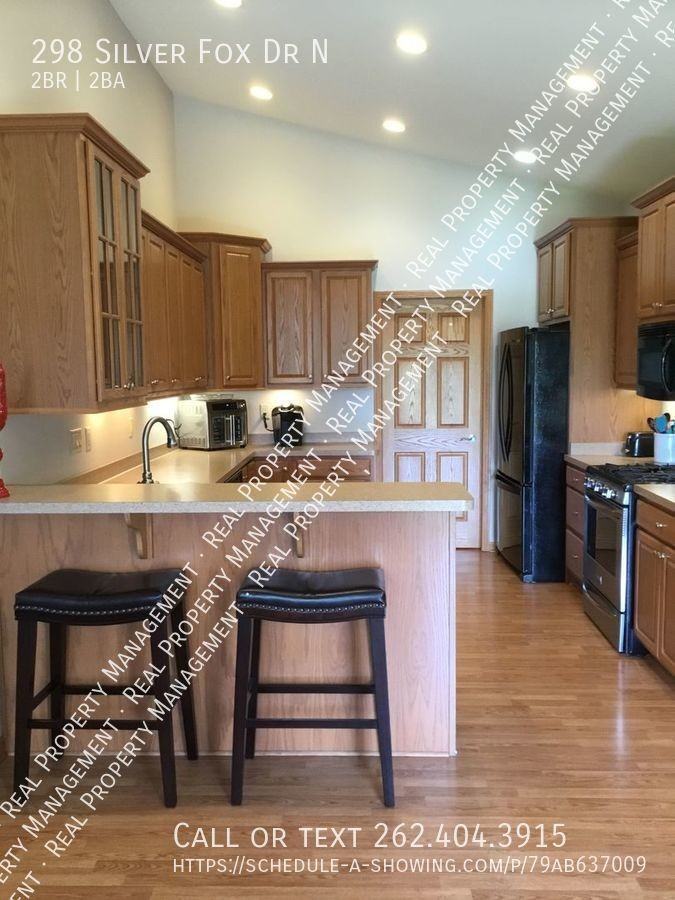 298 Silver Fox Dr N - Photo 2 of 17