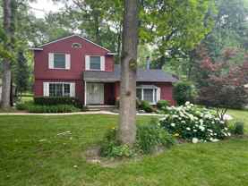 3329 Maple Dr - Photo 1 of 1