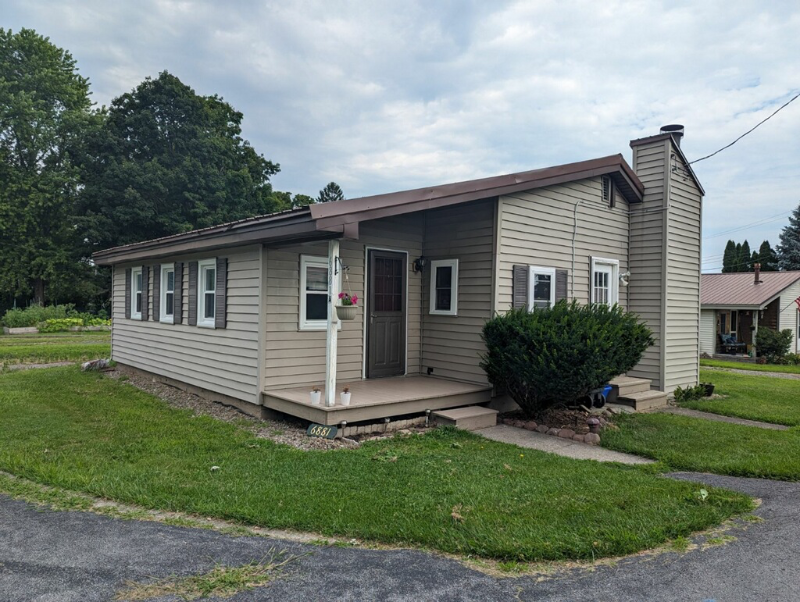 6881A Deluxe Park - Photo 2 of 16