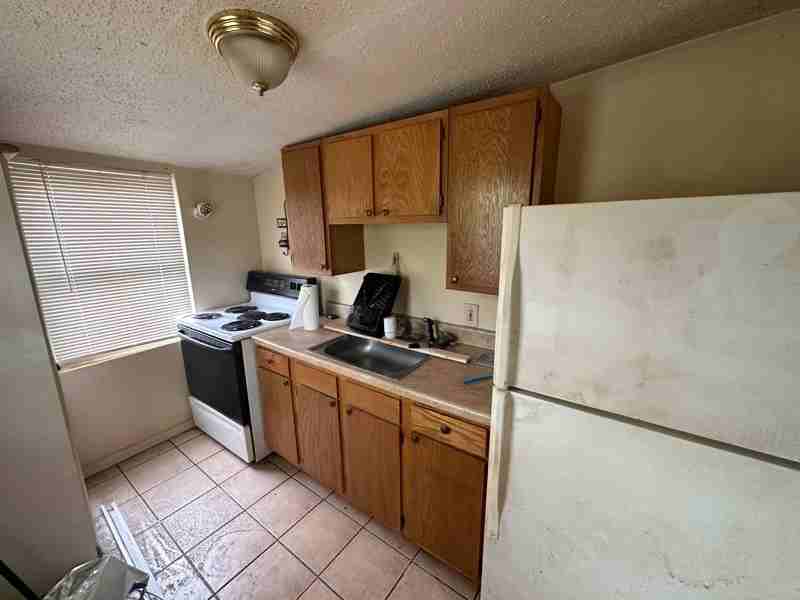 111 N Washington St - Photo 3 of 9