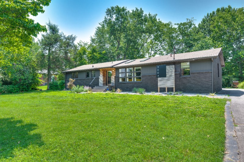 3004 Melody Ln - Photo 3 of 41